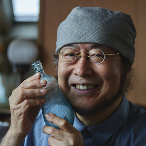 空き瓶にロマンを映す 6万本の瓶に人生を捧げたびん博士 ―後編