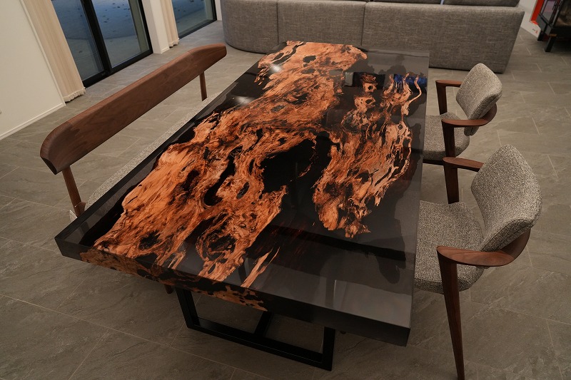 レジンテーブル専門店 RESIN-SPACE｜本物を求める方へ