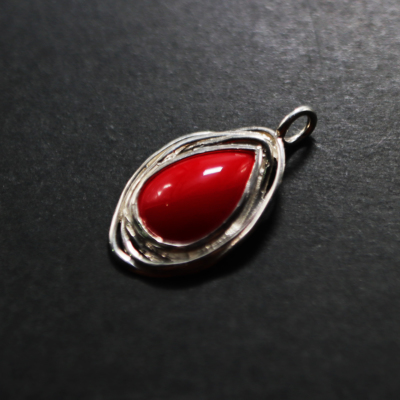 LoLo by TADY ロロバイタディ LoLoティアドロップペンダント赤珊瑚