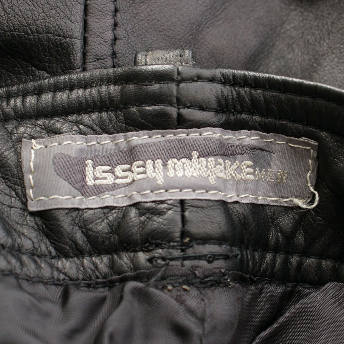 イッセイミヤケ 80s 1985 レザー 筆タグ ベルテッド パンツ ブラック L