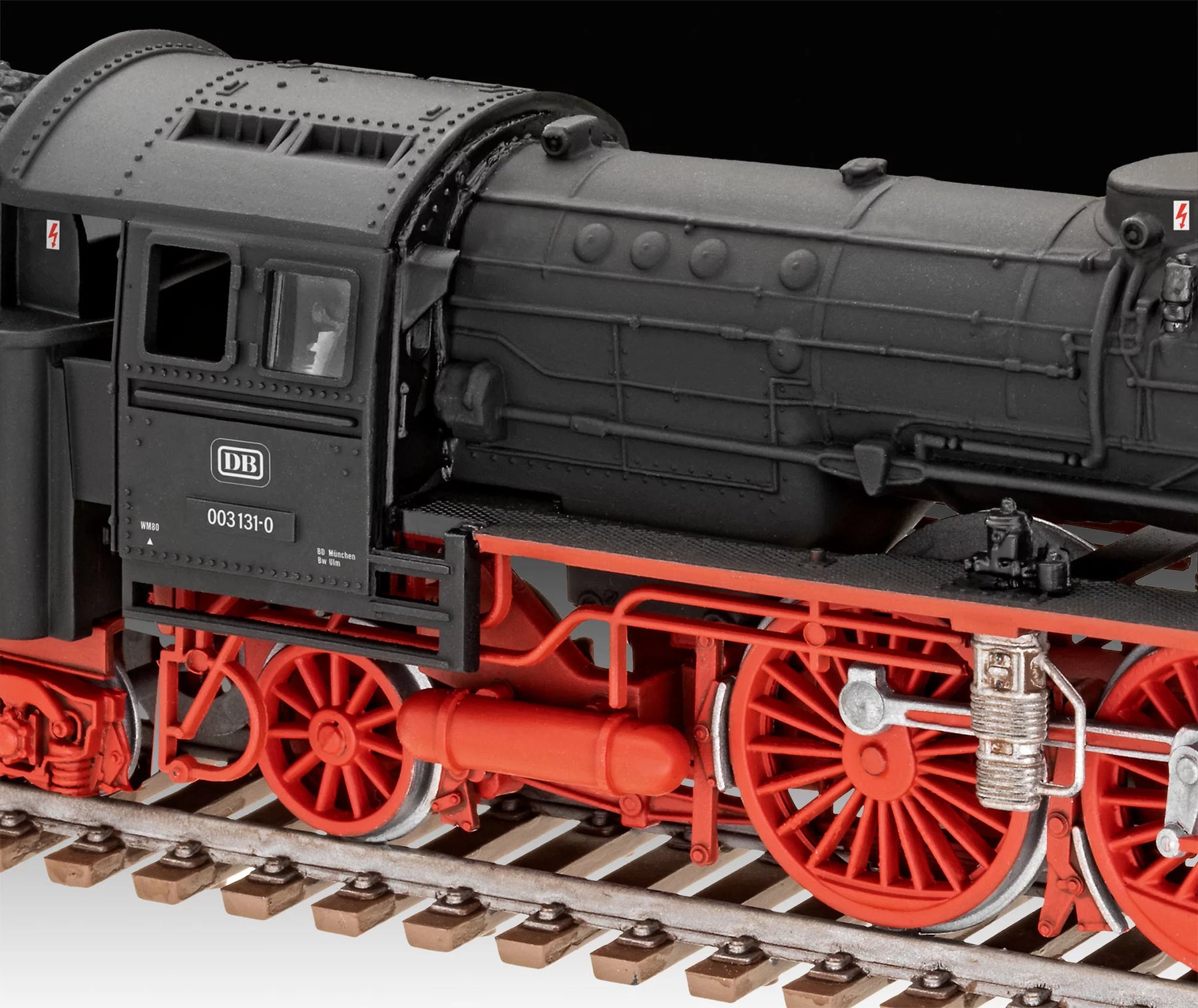 Express Locomotive BR03 & Tender