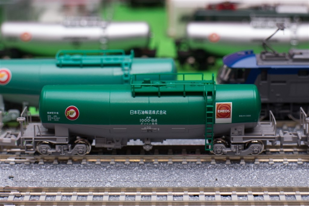 なかなか良くできてる一品』 カトー 8037-3 タキ1000 日本石油輸送色