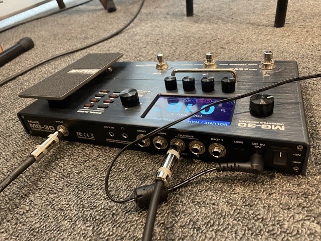 価格、機能、音質の三拍子が揃った小型マルチ』 NUX MG-30 高村尚平