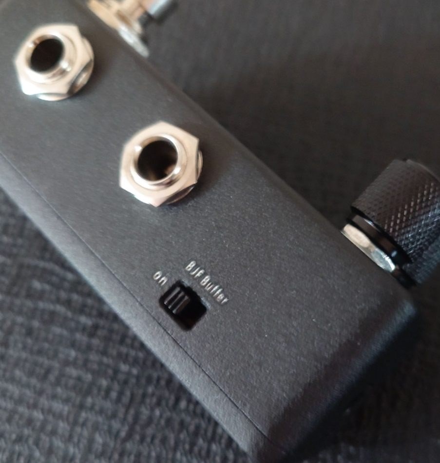 ミニサイズの機能的ブレンダー』 One Control Minimal Series Mosquito