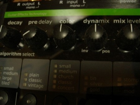 今でも通用、見かけたら試す価値ありのリバーブ』 tc electronic NR-1