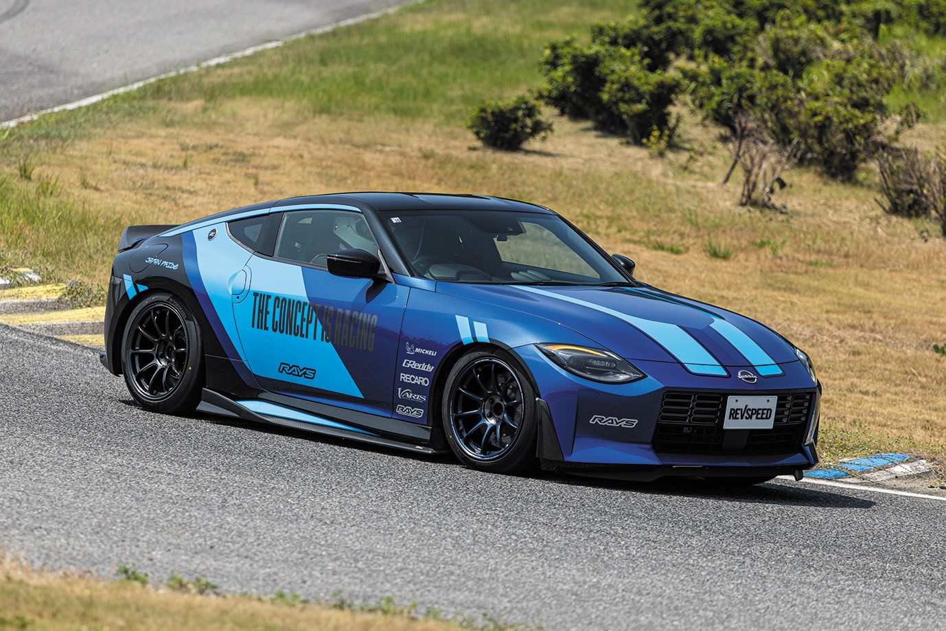 RZ34 FAIRLADY Zで RAYSホイール乗り比べ - REVSPEED