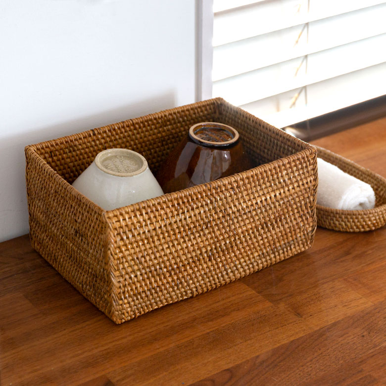 ラタンで編まれた四角い収納ボックス 長方形[10683]【バリ雑貨 アジア