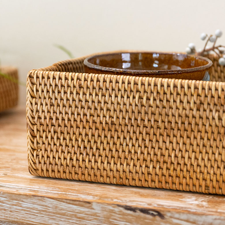 ラタンで編まれた四角い収納ボックス 正方形[10684]【バリ雑貨 アジア