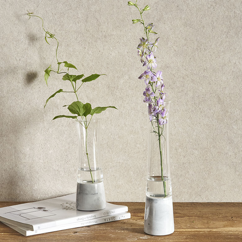 フラワーベース 花瓶 花びん 水入れ可 ショート 約 W 7cm D 7cm H 20cm