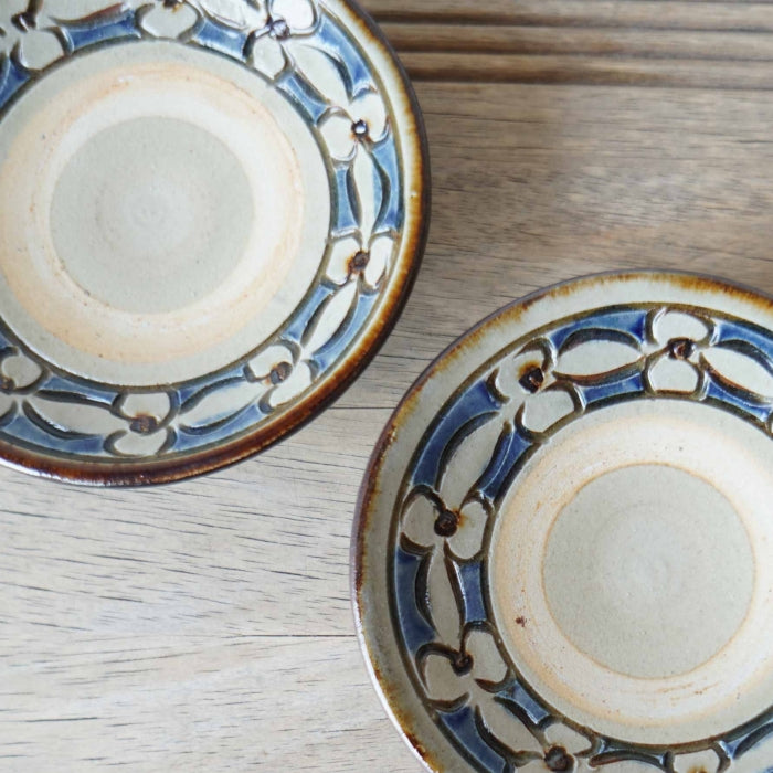 やちむん 陶藝玉城 5寸皿（縁線彫り） – Rico・リコ出張所