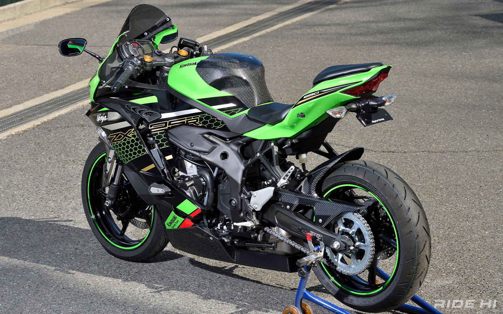 マジカルレーシング×Ninja ZX-25R】大注目の4気筒クォーターの機能と