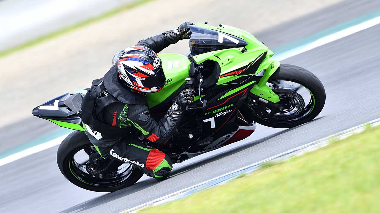 アールビバン取扱 鈴木裕 ゲームクリエイター『ブルーナイト