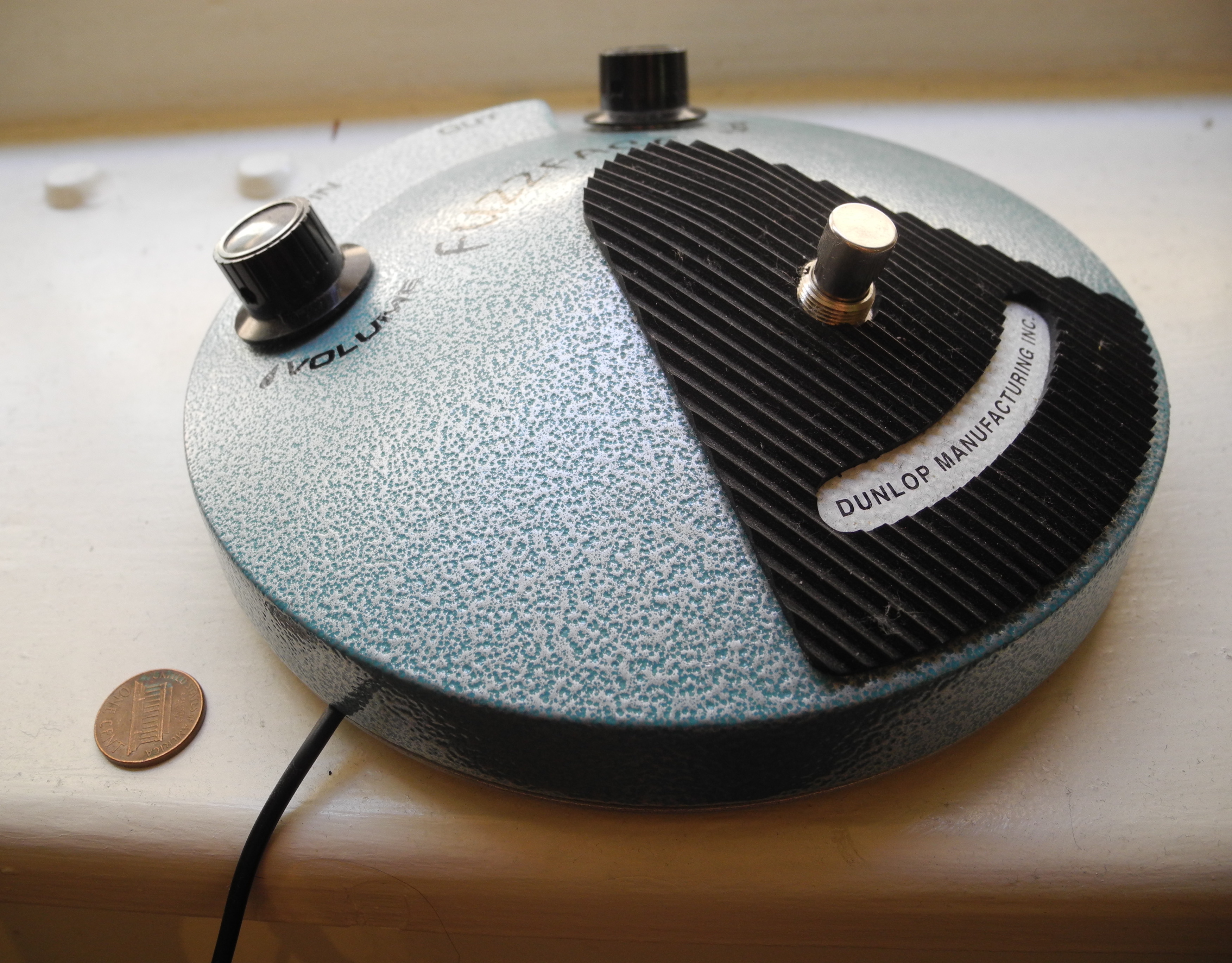 Dunlop Jimi Hendrix ™ Fuzz Face® | Riffs of Wisdom