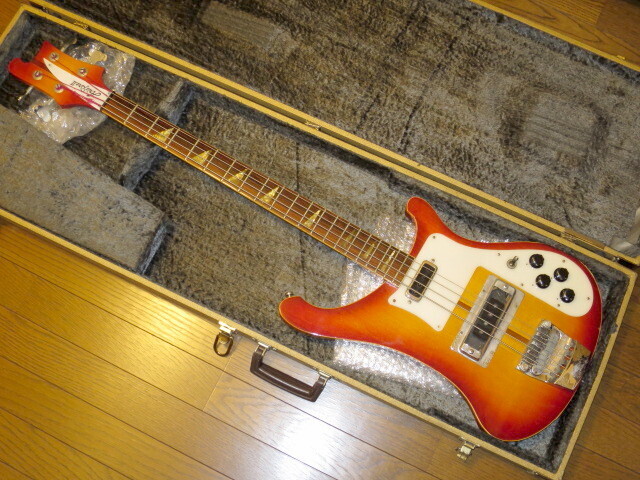 アリアのリッケンバッカー・コピー・ベースを入手: ナンチャッテ技術者