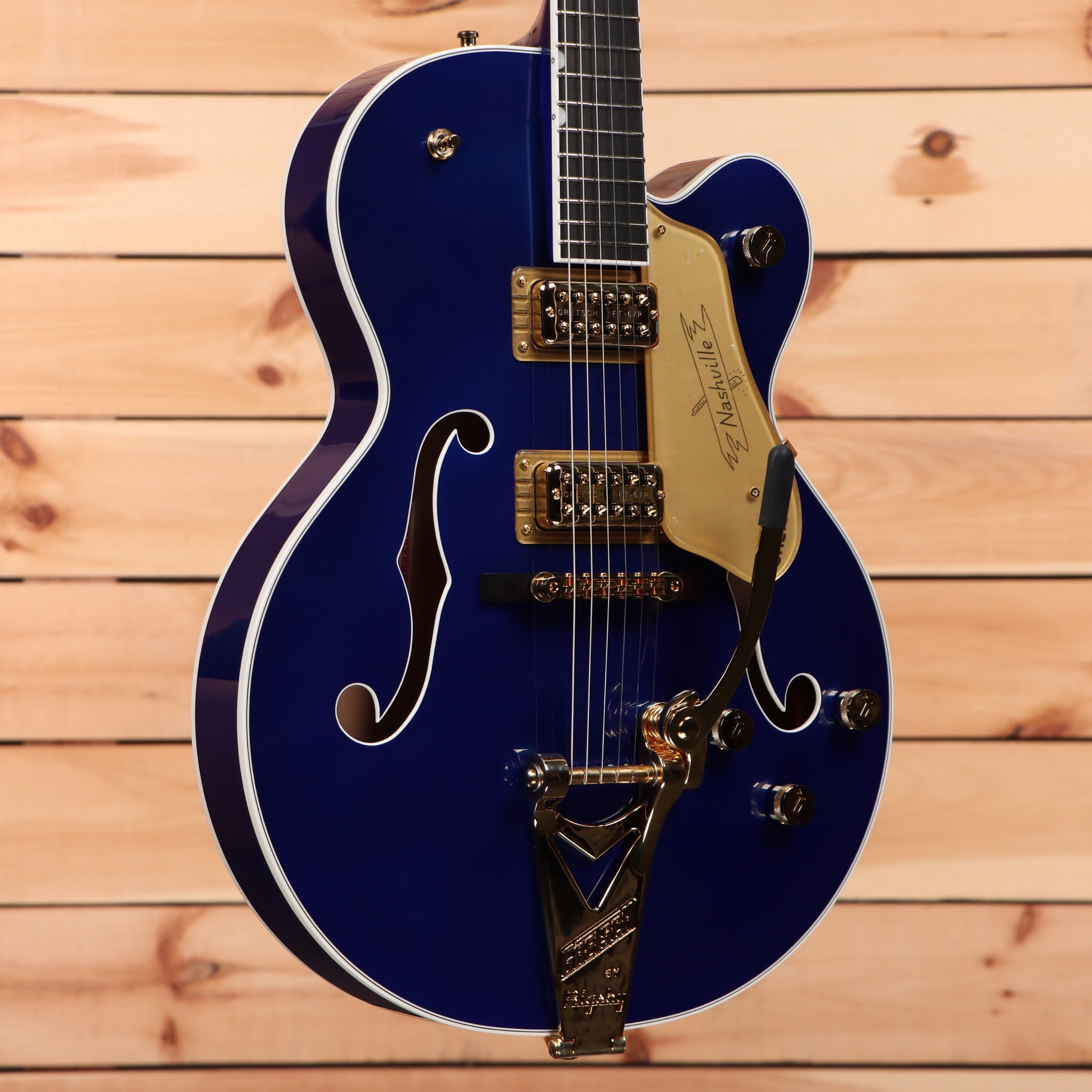 Gretsch G6120TG Players Edition Nashville Hollow Body - Azure