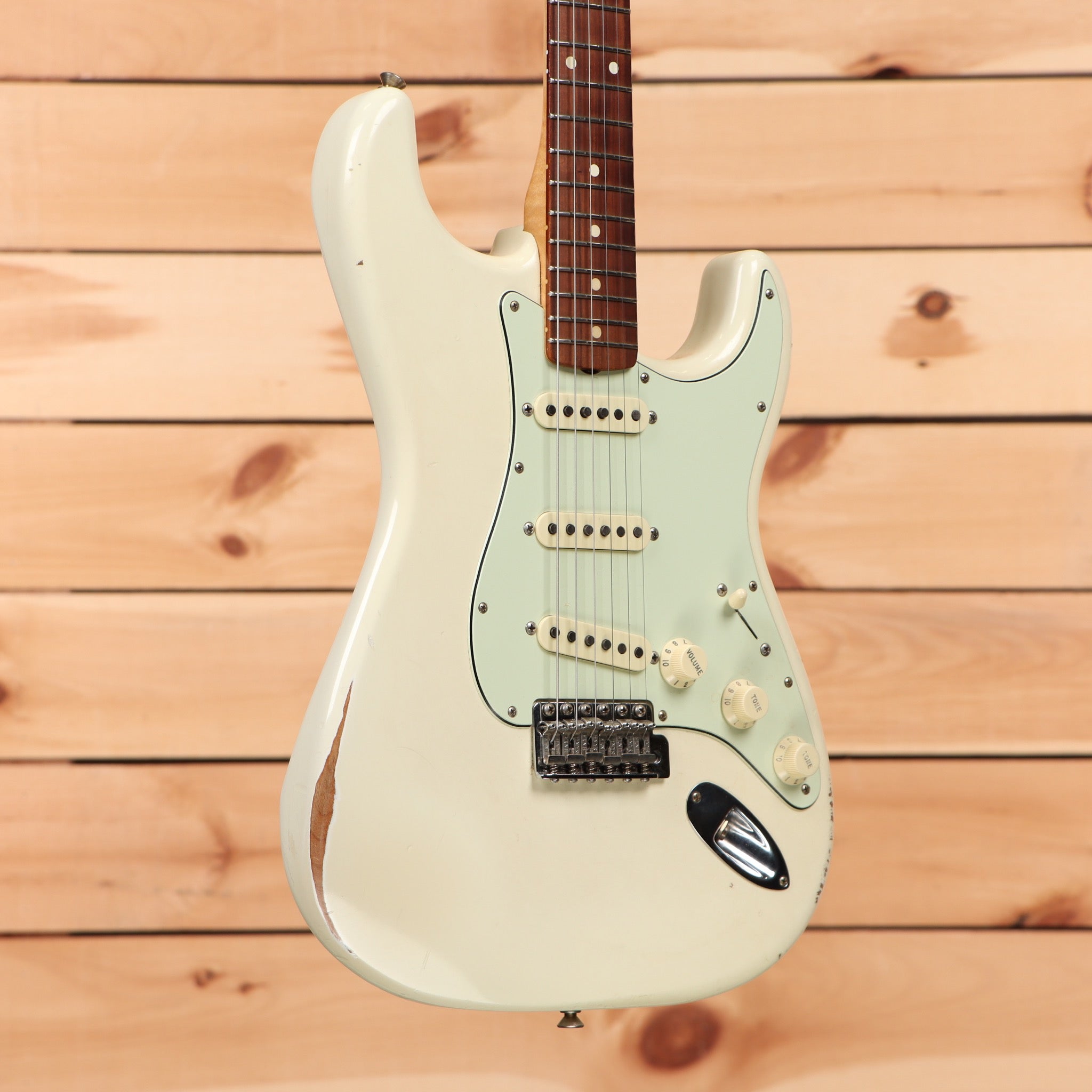 Fender Road Worn '60s Stratocaster - Olympic White – Righteous Guitars