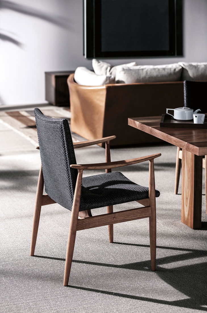 RIVAGE（リヴァージュ）｜Chairs｜Chairs / Armchairs｜Ritzwell