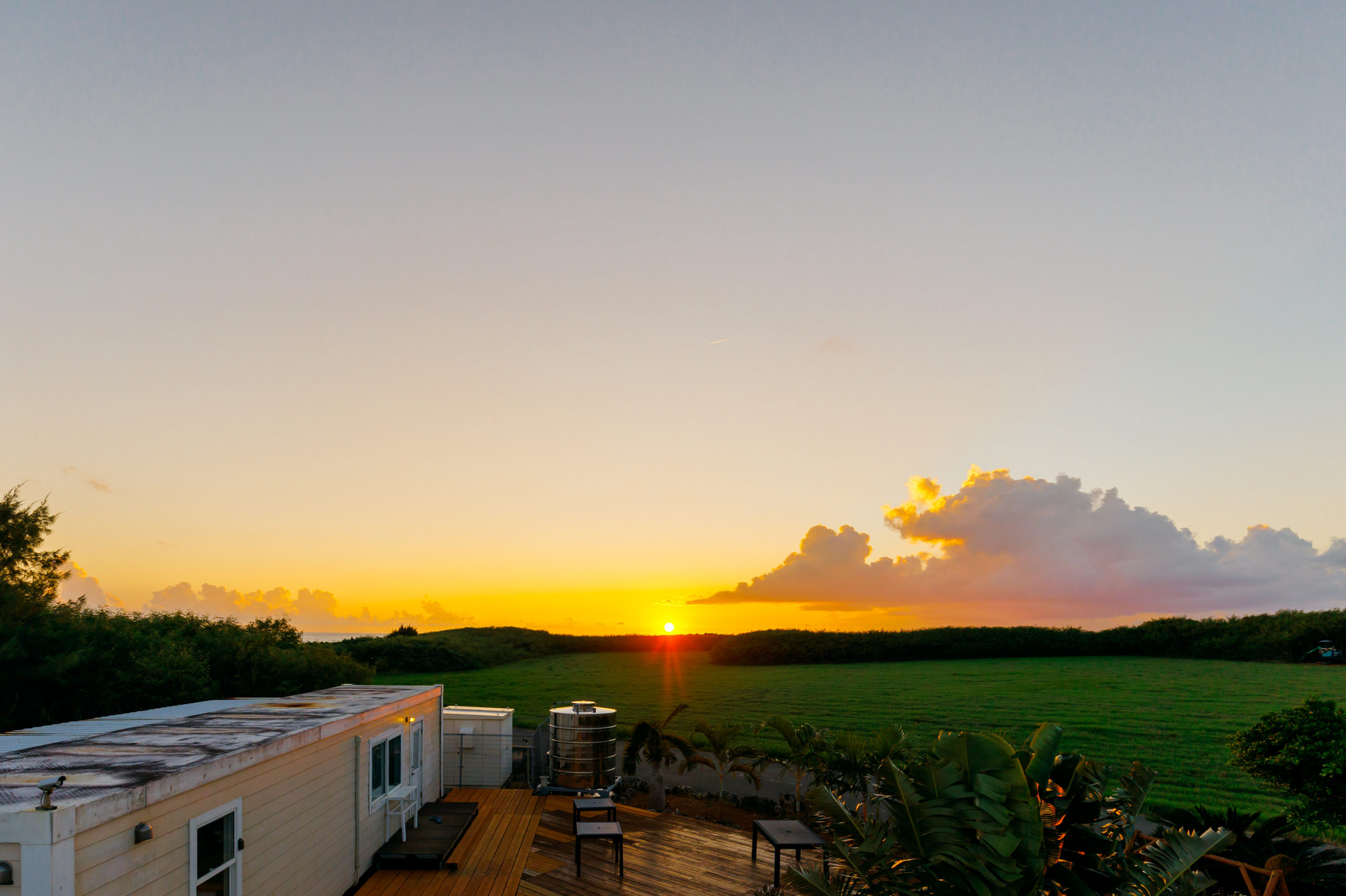 美しすぎる星空 × 王様BBQディナー！ 来間島の自然一体型グランピング