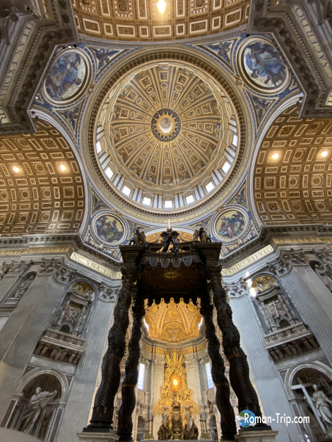 登れるって知ってた？バチカン・サンピエトロ大聖堂の頂上目指して階段