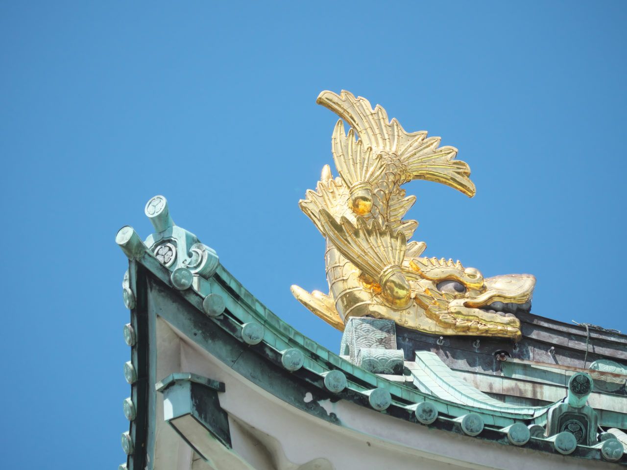 見た目だけじゃなかった屋根飾りに込められた想いとは？ | 屋根｜屋根