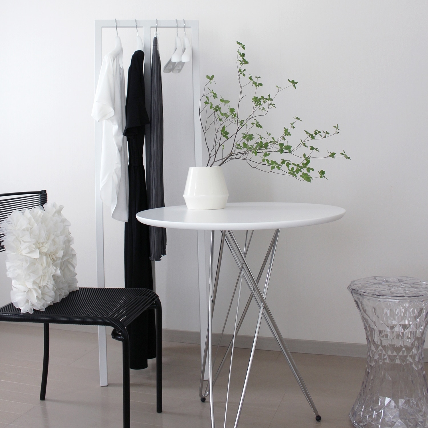 HAY（ヘイ） / LOOP STAND HALL ハンガーラック ホワイト