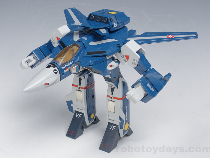 バルキリー VF-1J マックス機（バンダイ復刻版）タカトクトイス