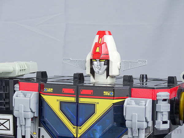 DX 大型基地 マックスマグマ (Max Magma) レビュー | RoboToyDays