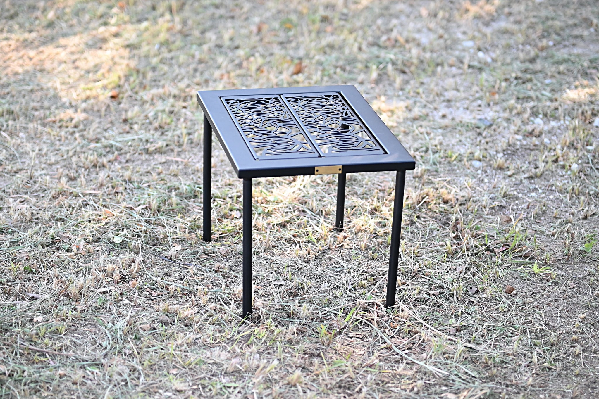 テーブル – RobSnowオンラインストア