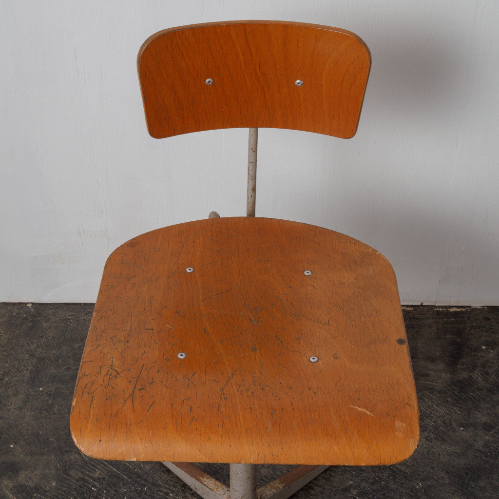 ドラフティングチェア｜アーレンド Ahrend｜フリソ・クラマー FRISO