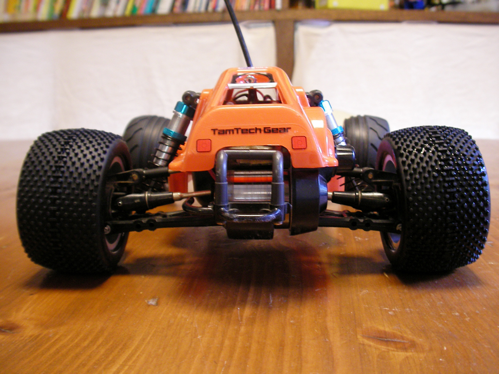 □タムテックギア バギーチャンプのタイヤをワイド化！ | RC Rock