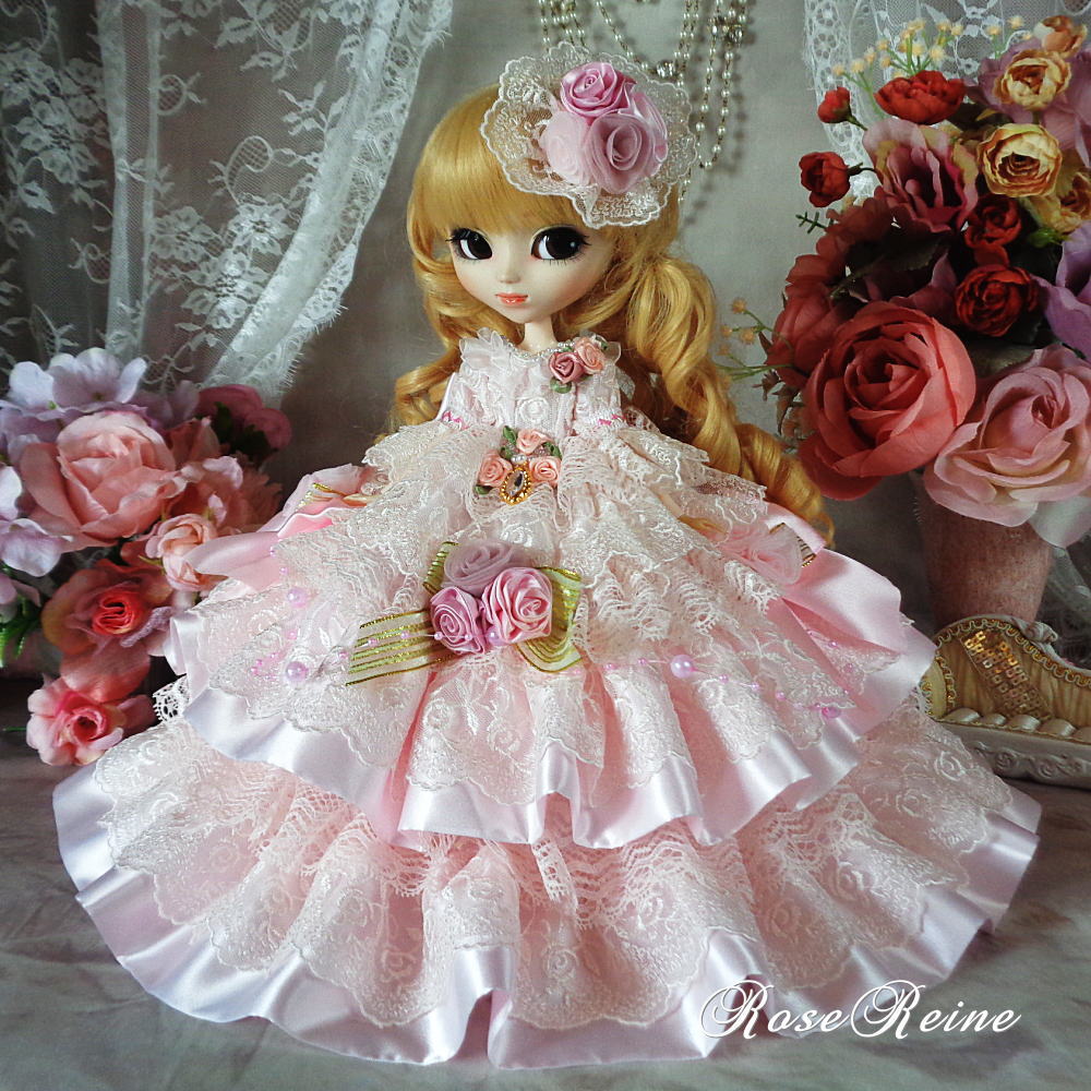 ドールアウトフィット・ドールドレス。ベルサイユの薔薇をイメージした