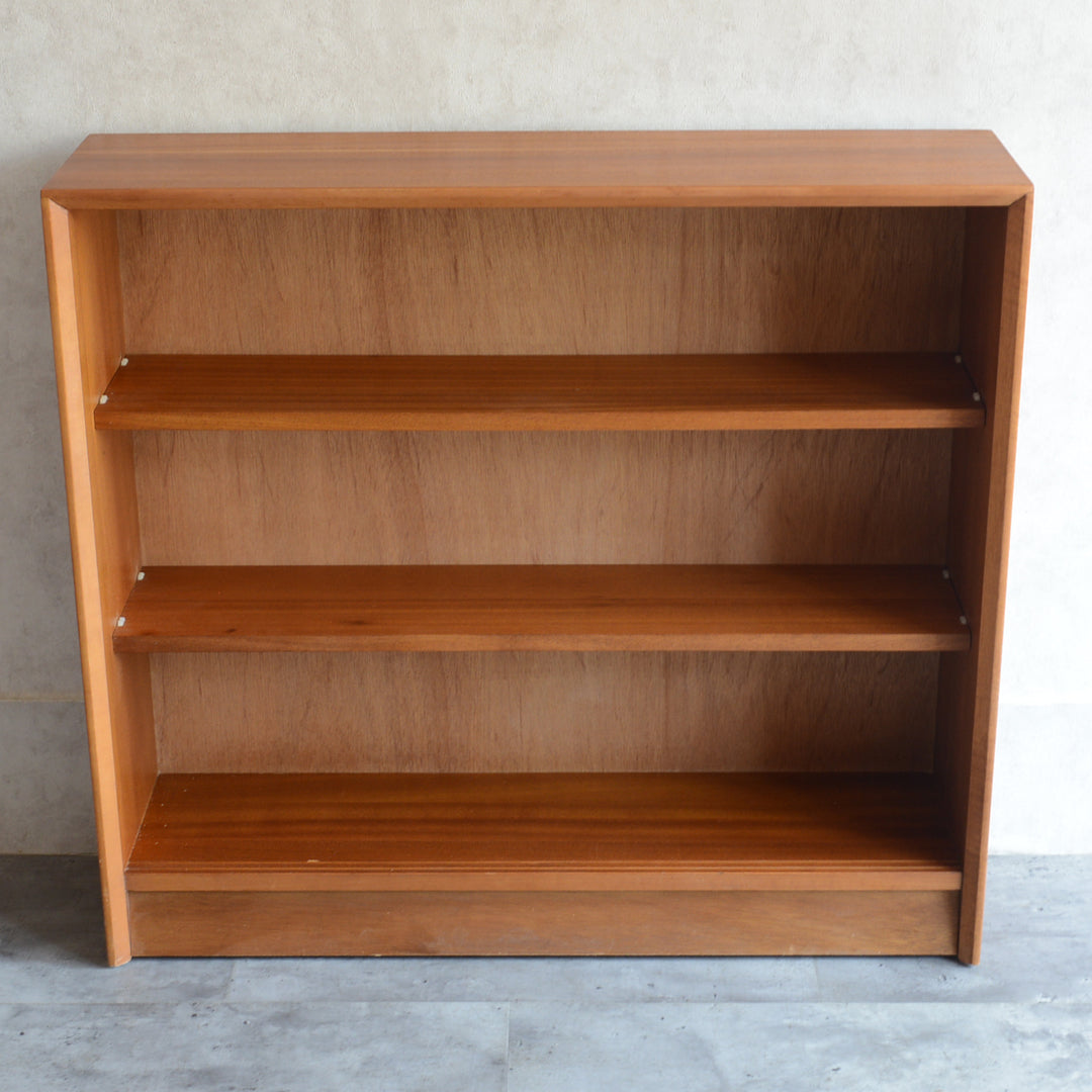 60S Herbert E. Gibbs ガラスキャビネット37 – Rowan.inc