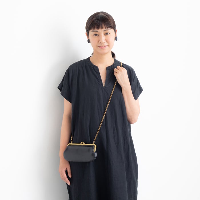 N25 レザーがま口ウォレット（ブラック・大）