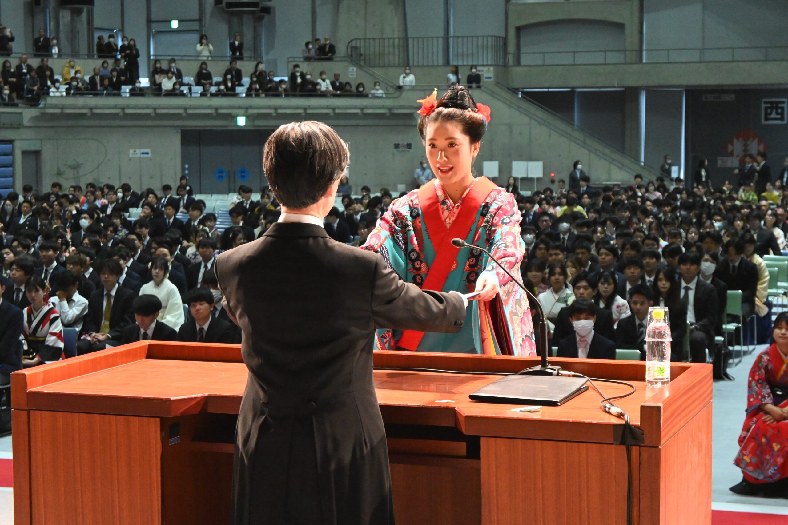 コロナ禍越え、笑顔の門出 琉大1616人が卒業式 入学式が中止、