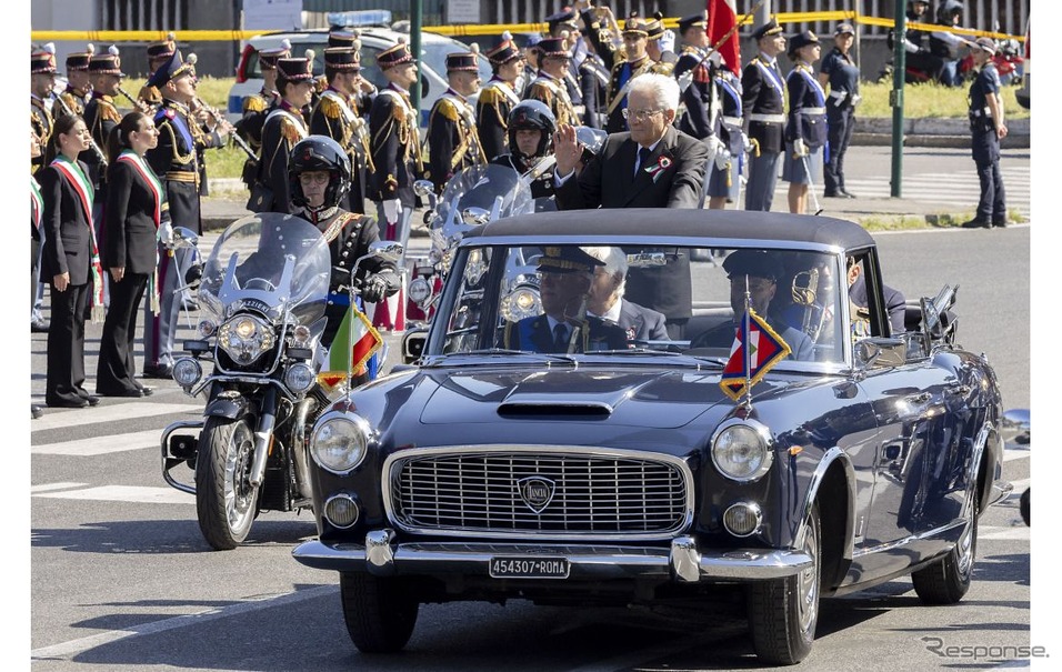 ランチア『フラミニア』、大統領を乗せてパレード…イタリア共和国建国