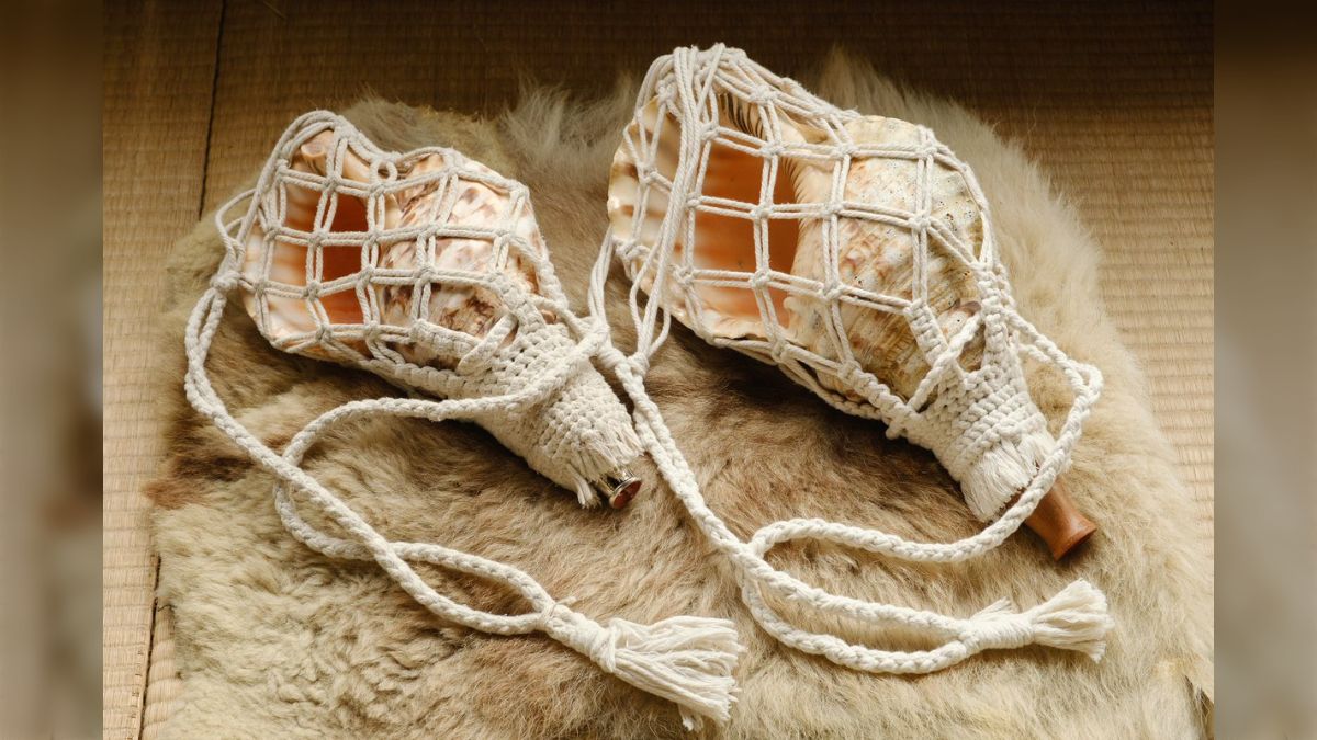 突然ですが、法螺貝を入れる網袋の作り方を実演します」七宝結びなど