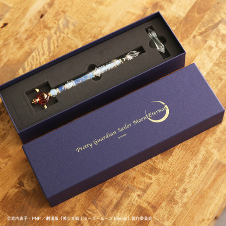 美少女戦士セーラームーン」1本1本手作りされたガラスペンの美しさに
