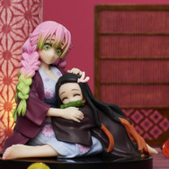 鬼滅の刃 刀鍛冶の里編」甘露寺蜜璃＆時透無一郎のフィギュア、はら