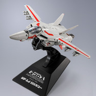 超時空要塞マクロス」一条輝が駆るVF-1Jバルキリーが“DX超合金”より