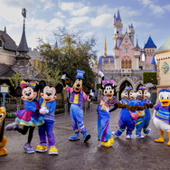 ミッキー＆ミニー、新衣装をお披露目♪ カリフォルニア