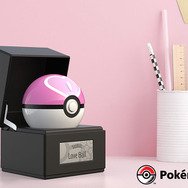 海外ポケセンにて、『ポケモン』ラブラブボールのレプリカが登場