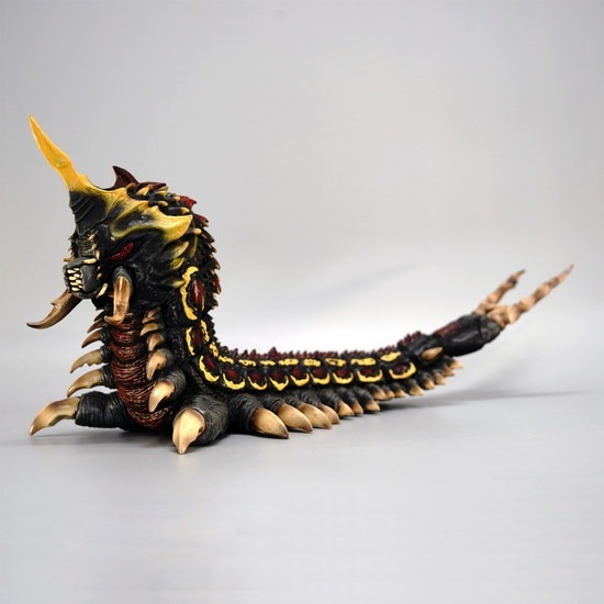 海洋堂高知 バトラ幼虫 1/400ソフビキット 復刻版｜ホビーの総合通販