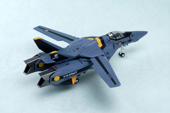 やまと マクロス 1/60完全変形 VF-1S ロービジビリティー仕様｜ホビー