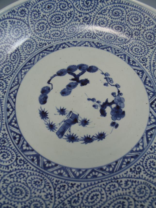 古伊万里染付蛸唐草文大皿