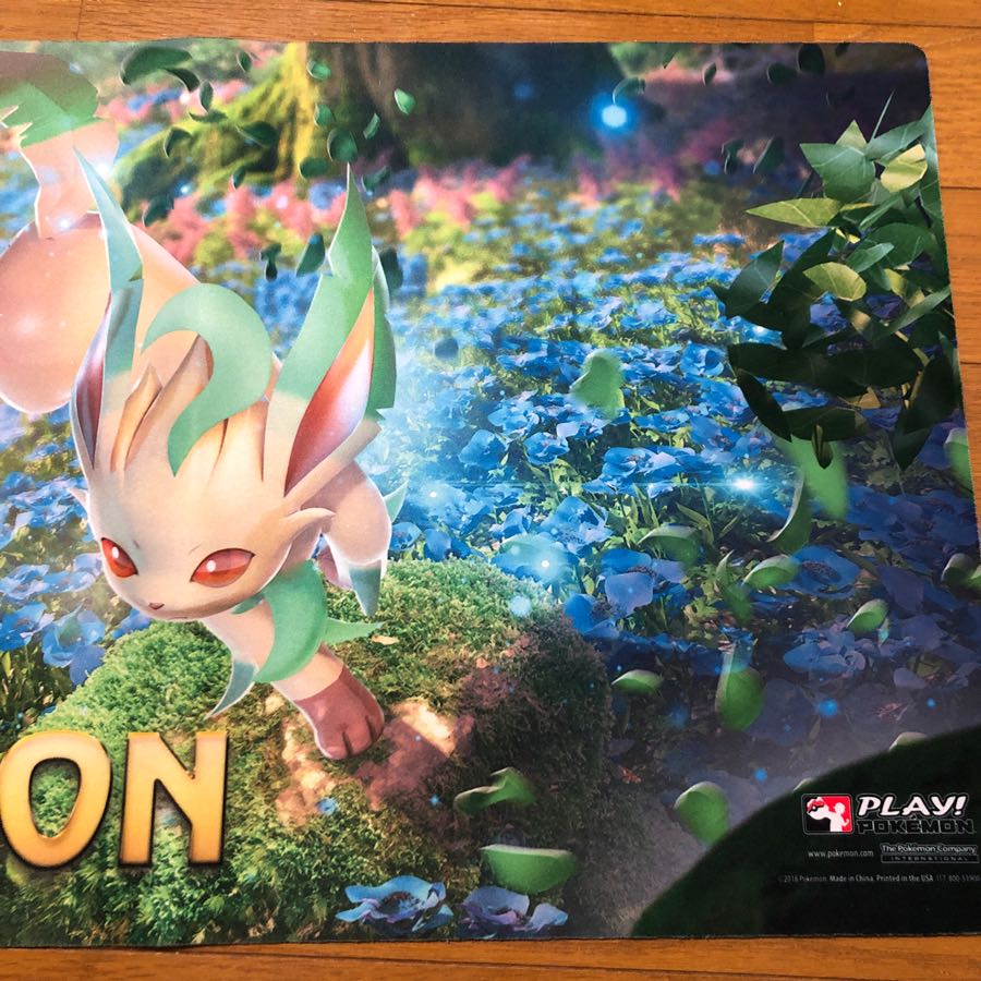ポケモンカード プレイマット リーフィア 1枚の通販 凪沙（1112644171