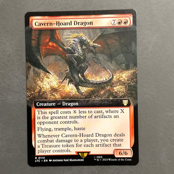 洞窟に宝蓄えしドラゴン/Cavern-Hoard Dragon 英語 拡張枠 LTC 1枚の