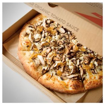 ZPIZZA - Updated February 2026 - 147 Photos & 180 Reviews - 2549