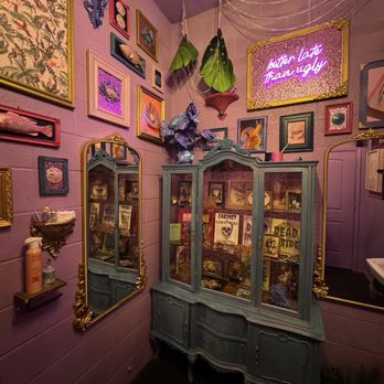 THE PARLOUR LOUNGE - Updated February 2026 - 17 Photos - 8 W