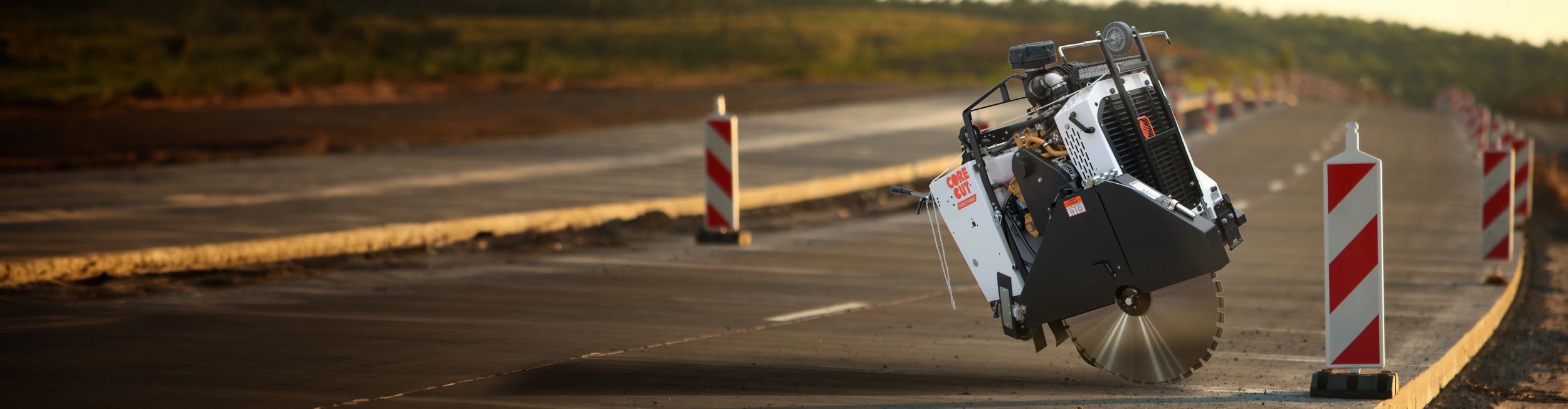 Diamond Products® CC6774DCV Walk Behind Saw | Cat | Caterpillar