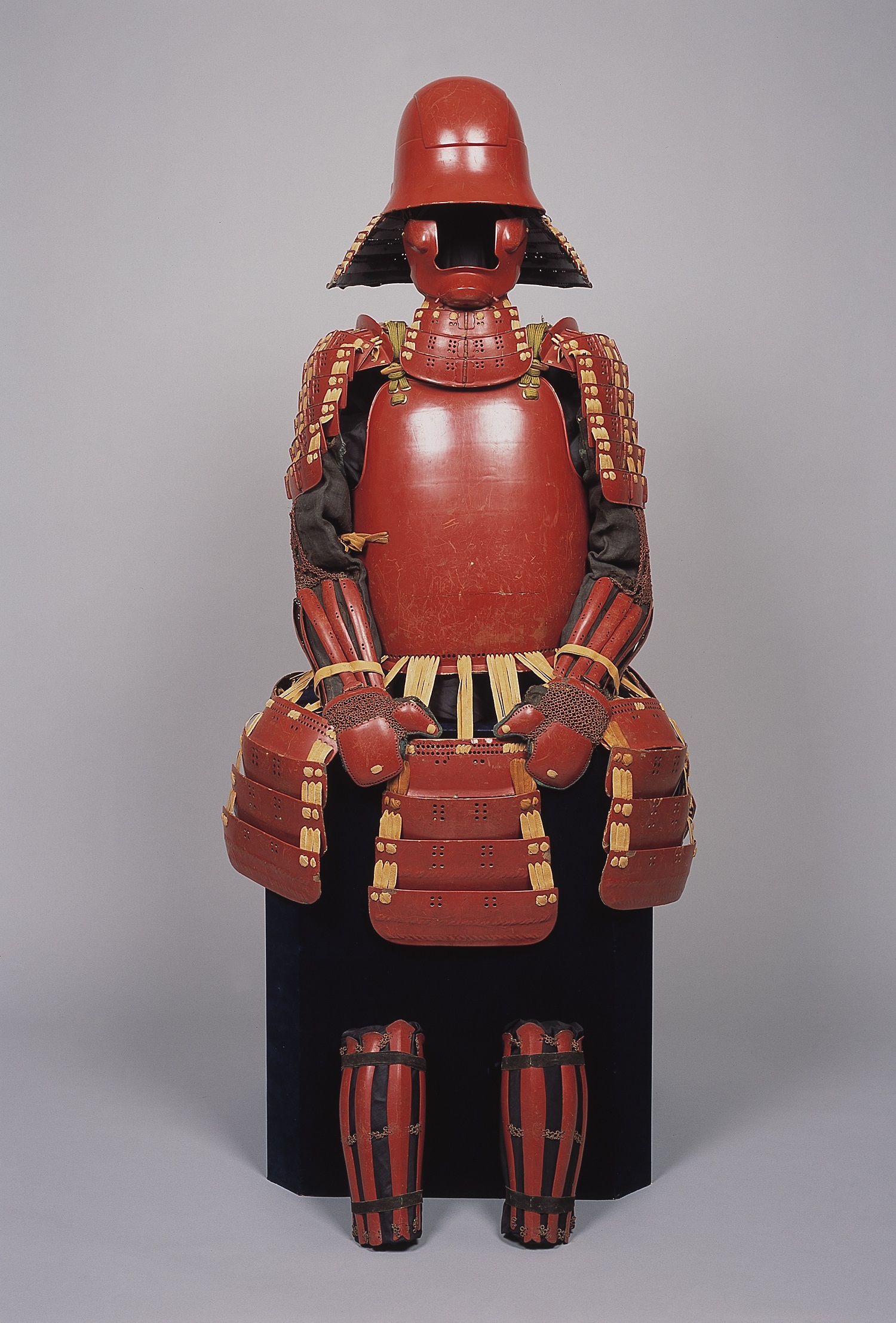 テーマ展「井伊の赤備えー勇猛なる軍団ー」彦根城博物館 | 滋賀県